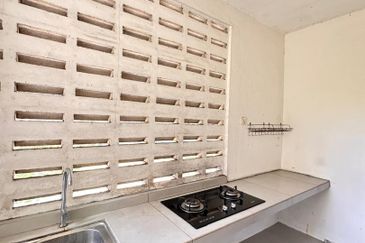 Pangsapuri Akasia, Bandar Botanic