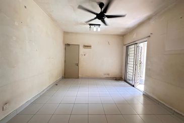 Pangsapuri Akasia, Bandar Botanic