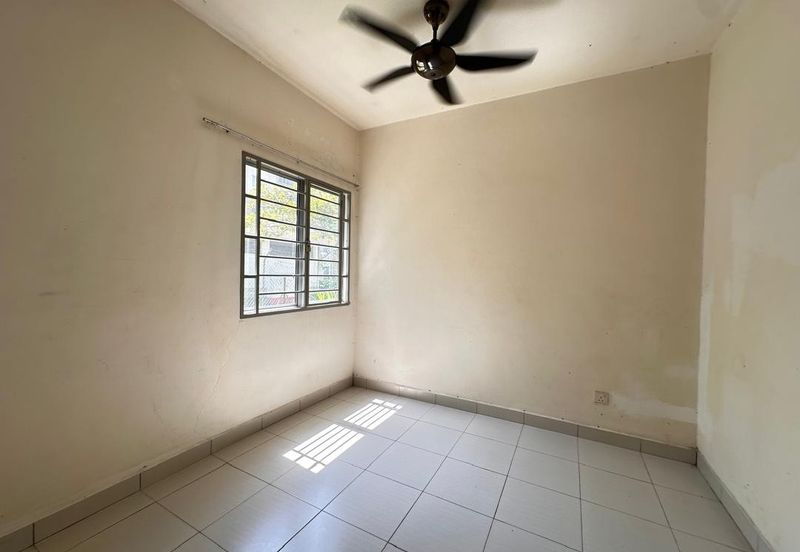 Pangsapuri Akasia, Bandar Botanic