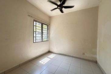 Pangsapuri Akasia, Bandar Botanic