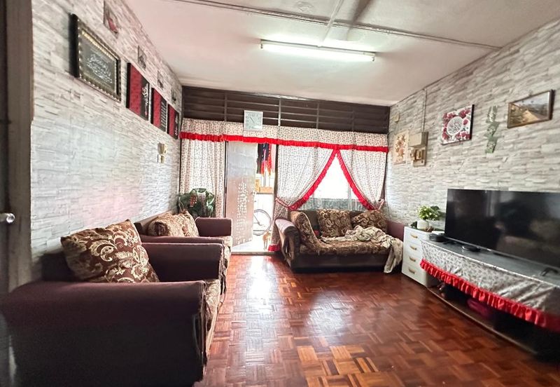 Flat PKNS, Seksyen 24