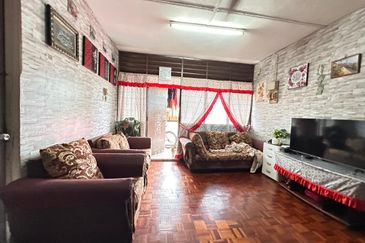 Flat PKNS, Seksyen 24