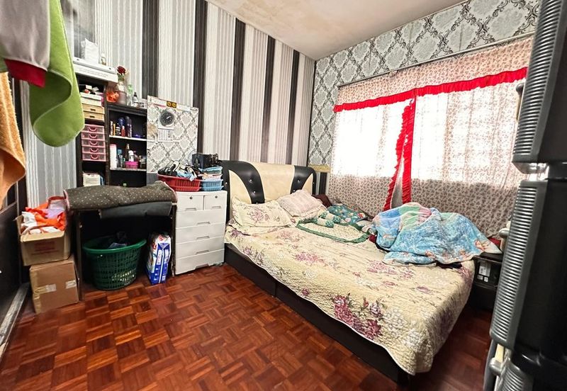 Flat PKNS, Seksyen 24