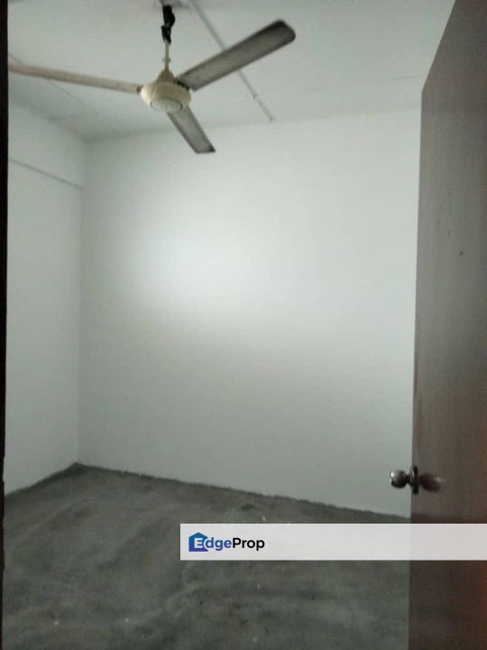 PANGSAPURI SERI PERANTAU PORT KLANG For Sale Full Loan , Selangor, Klang