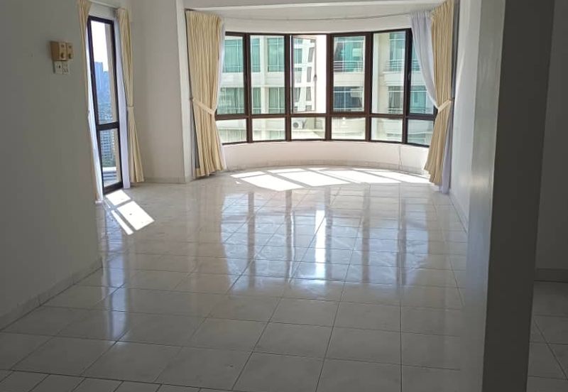 Twin Towers, Ratu Mutiara