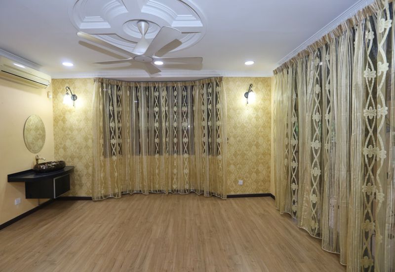 Lintang Pantai Jerjak