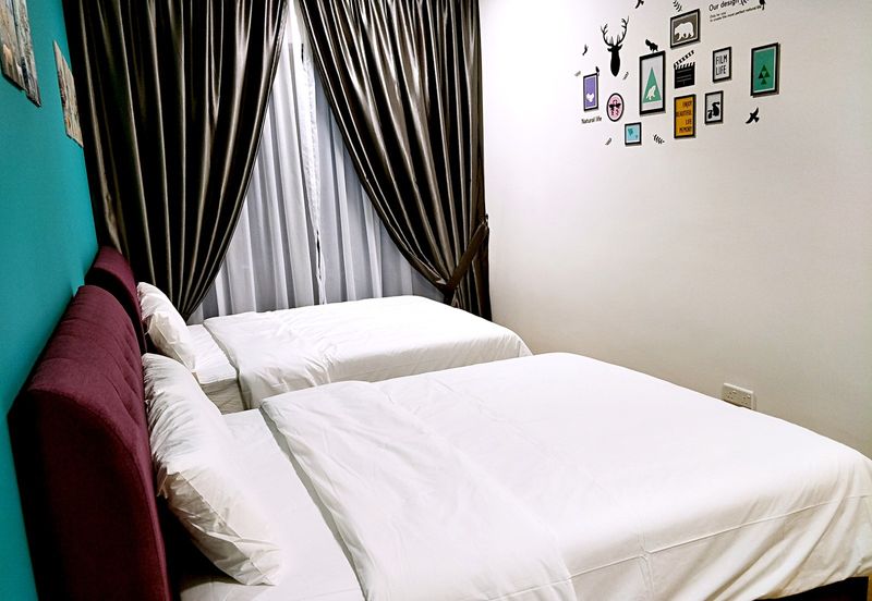 Tropicana 218 Macalister