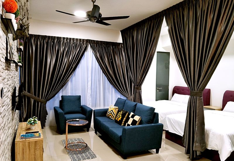 Tropicana 218 Macalister