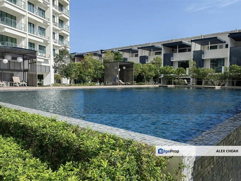 Iconic Skies, Penang, Relau