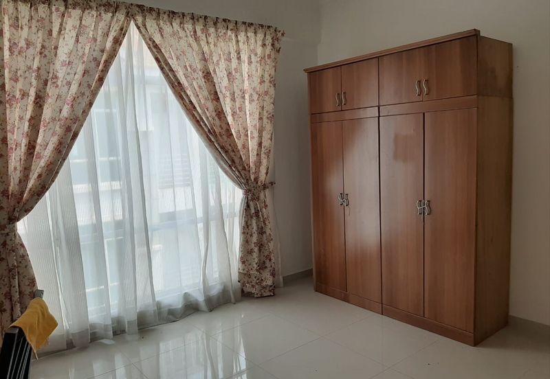 Suria Vista Apartment & Townhouse