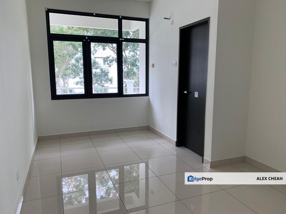Stramax Residence Original Unit, Penang, Sungai Ara