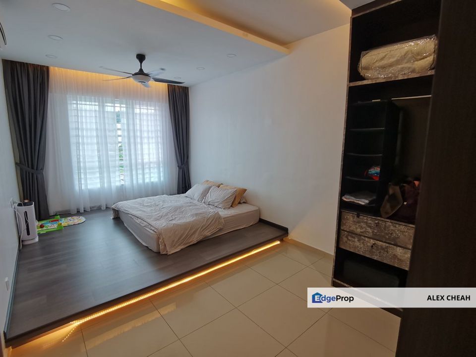 Solaria Residences, Penang, Bayan Lepas