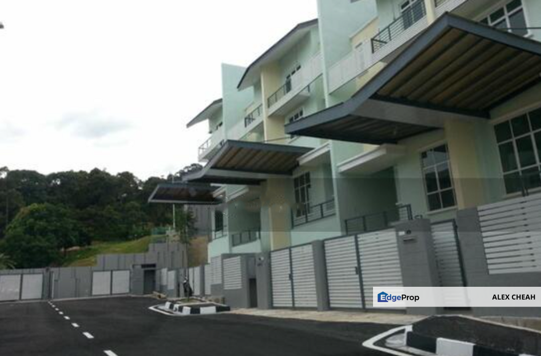Shamrock Beach, 3/S Terrace @ Batu Ferringhi, Penang, Penang, Batu Ferringhi