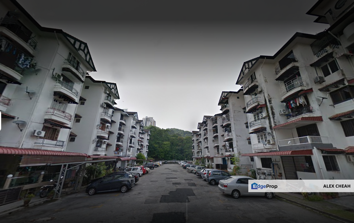 Villa Condominium, Penang, Relau