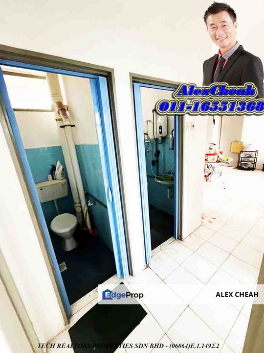 Taman Bunga Merah , Penang, Sungai Dua (Island)