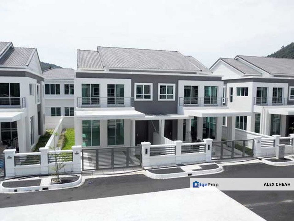 Verona 32, 2/S Semi-Detached @ Teluk Kumbar, Bayan Lepas, Penang, Penang, Teluk Kumbar