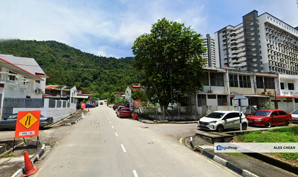 Island GLades Cangkat Delima Satu, Penang, Greenlane