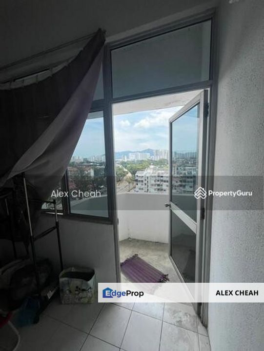 Taman Bunga Merah, Penang, Sungai Dua (Island)