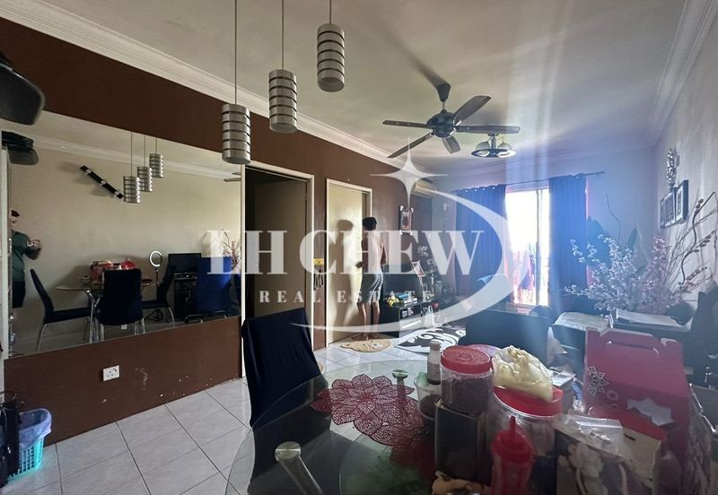 Relau Vista Apartment