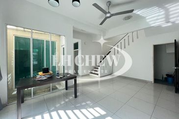 Dua Villas @ One Residence