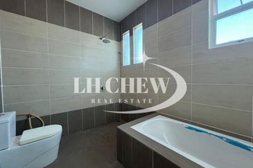 Dua Villas @ One Residence