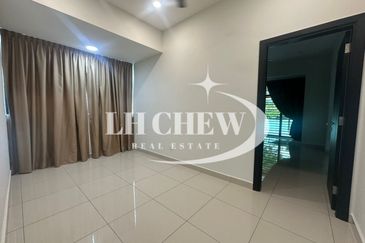 Stramax Residences @ Desaria