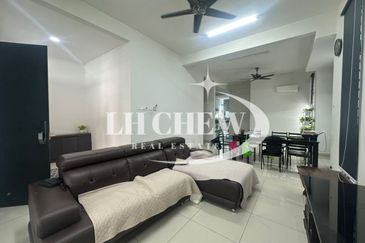 Stramax Residences @ Desaria