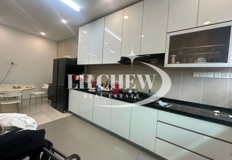 Stramax Residences @ Desaria