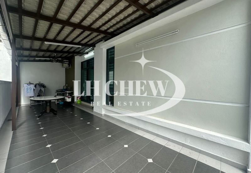 Stramax Residences @ Desaria