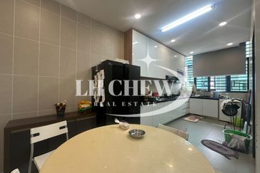 Stramax Residences @ Desaria