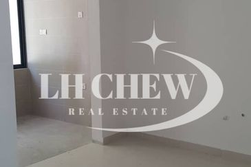 Stramax Residences @ Desaria