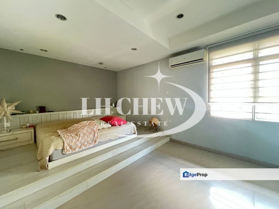 Bukit Dumbar Villa 3 Storey Terrace Fully Reno @ Jelutong Greenlane, Penang, Georgetown