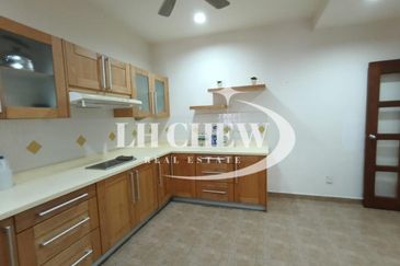 Persiaran Bukit Kecil 2