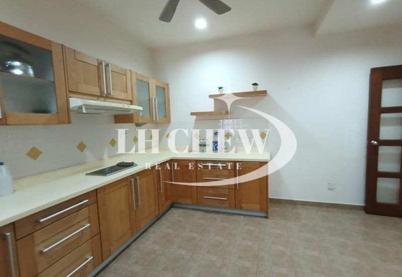 Persiaran Bukit Kecil 2