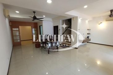 Persiaran Bukit Kecil 2