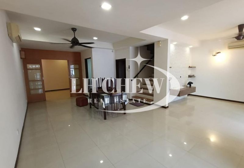 Persiaran Bukit Kecil 2