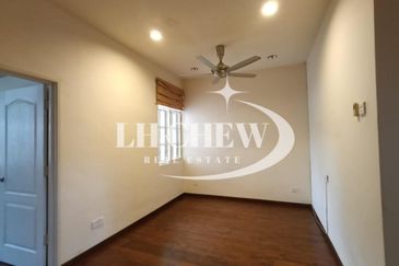 Persiaran Bukit Kecil 2