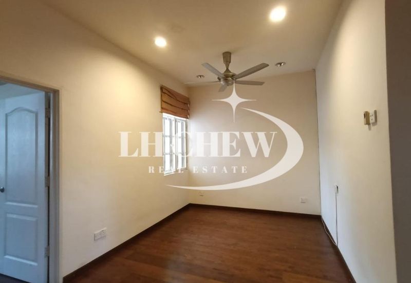 Persiaran Bukit Kecil 2