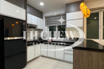 Arasia Perdana (The Clovers)