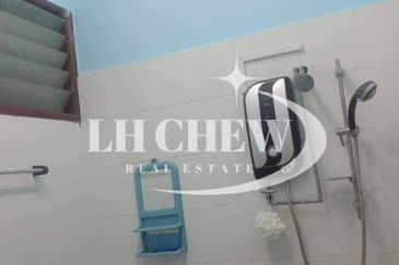 Desa Bayan Apartment