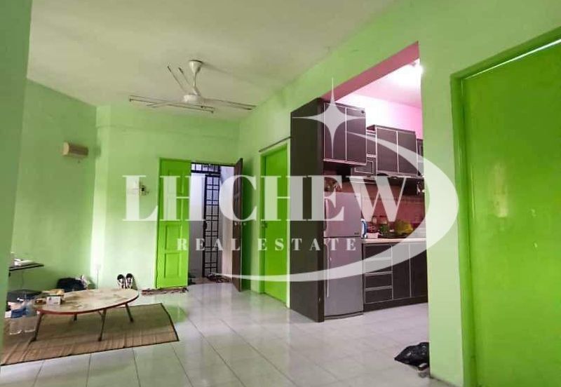 Desa Bayan Apartment