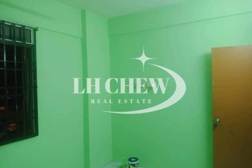 Desa Bayan Apartment