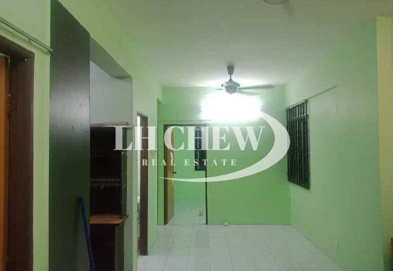 Desa Bayan Apartment