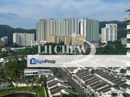 Fiera Vista 1450sf Fully Renovated Poolview @ Bayan Lepas Airport, Penang, Bayan Lepas