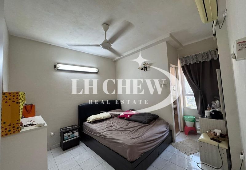 Relau Vista Apartment