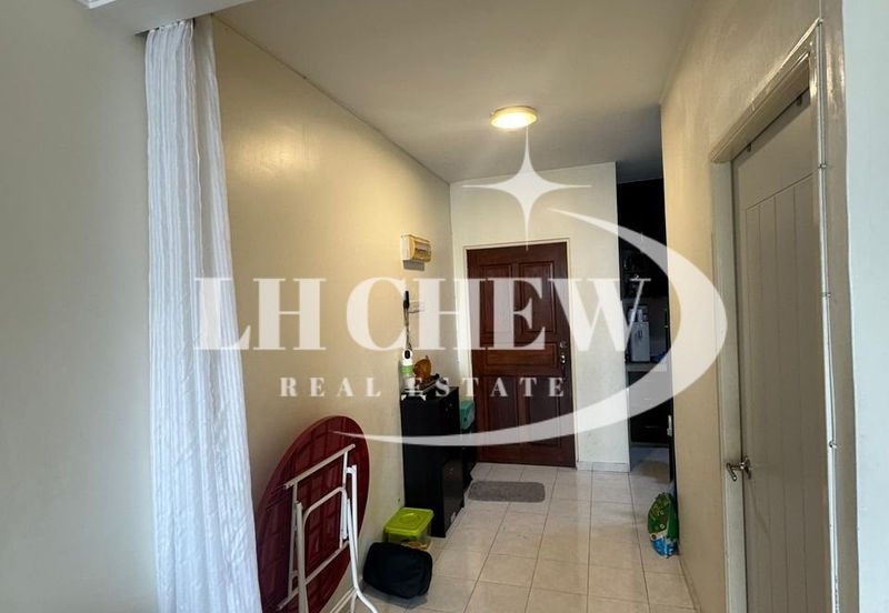 Relau Vista Apartment