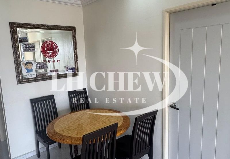 Relau Vista Apartment