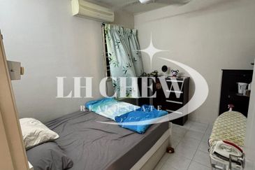 Relau Vista Apartment