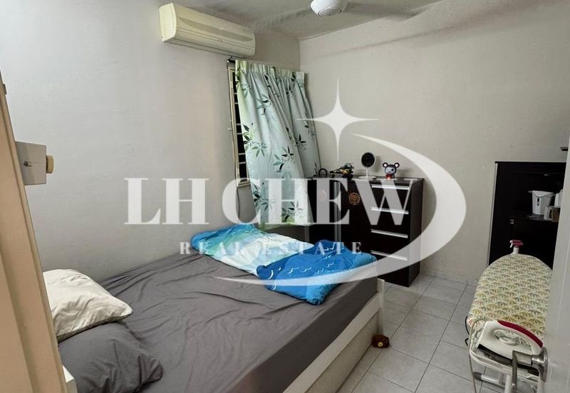 Relau Vista Apartment