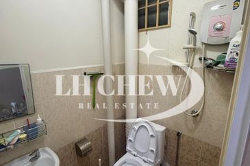 Relau Vista Apartment